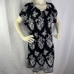 New York & Company‎ Women's Dress XL Black White Embroidered A-line